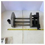 Jorgensen Rapid Acting Woodworker’s Vise with Magnetic Vise Pads