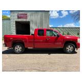 2011 CHEVROLET SILVERADO 1500 LT *4x4 | No Accidents Reported* (NO RESERVE)