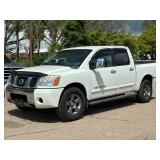 2005 NISSAN TITAN SE *4x4* (NO RESERVE)