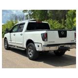 2005 NISSAN TITAN SE *4x4* (NO RESERVE)