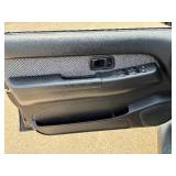2002 NISSAN PATHFINDER SE *4x4* (NO RESERVE)