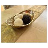 LR - Decorative Table Runner & Centerpiece Set