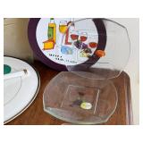 DN - Glass Serving Dishes & Wine Glasses Mixed Lot