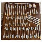 DN - Flatware Set - Cambridge Chantal Gold Accent Service for 16