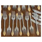 DN - Flatware Set - Cambridge Chantal Gold Accent Service for 16