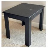 O - Lightweight Black Accent Table