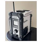 GBR - Portable Jobsite Radio - Makita XRM02
