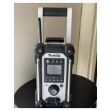 GBR - Portable Jobsite Radio - Makita XRM02