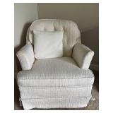 MBR - Vintage Upholstered Armchair With Accent Pillow