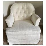 MBR - Vintage Upholstered Armchair With Accent Pillow