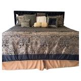 King Bedding Set Black & Gold Damask Comforter With Pillows
