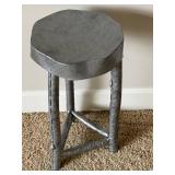 MBR - Accent Stand Petite Handmade Metal
