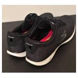LLBR - Skechers Goga Max Shoes Size: 9