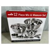 New 12 Piece Mix and Measure Cooking Set