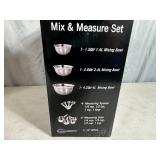 New 12 Piece Mix and Measure Cooking Set