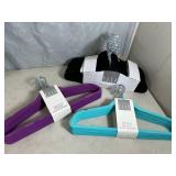45 New Elle Decor Velvet Non Slip Hangers