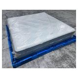 Beautyrest PressureSmart 2.0 Lux Plush King Mattress - MSRP $1,849.99 - No Reserve!