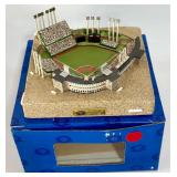 Metropolitan Stadium Limited Edition /4,750 Gold Series Baseball Stadium Statue - Minnesota Twins