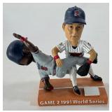 Ken Hrbeck / Ron Gant 1991 World Series Game 2 Collision Minnesota Twins Bobblehead - Hrbek Arm Damaged