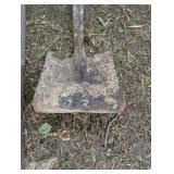 Set of 3 Flat Head Shovels