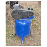 5Hp - 30 Gallon CH Air Compressor with Hose