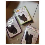 Dog-Themed Pet Decor, Apparel & Bowls Mixed Lot