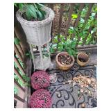 Wicker Plant Stand Ceramic Planters Topiary Decor Mixed Lot