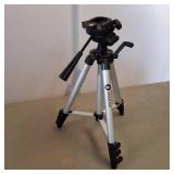 Simmons portable tripod