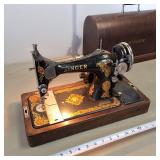Vintage Singer Electric Sewing Machine Model # 4013285  works  6 amp 110 Volt