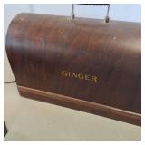 Vintage Singer Electric Sewing Machine Model # 4013285  works  6 amp 110 Volt