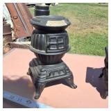 Vintage Cast Iron Doll House coal and kitchen wood stove