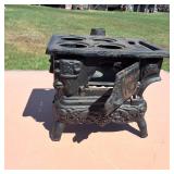 Vintage Cast Iron Doll House coal and kitchen wood stove