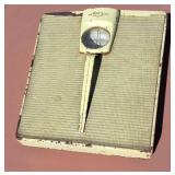 Vintage Pace Bathroom Scale