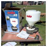 Solo Portable Spreader with original box and instructions