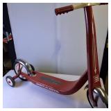 Authentic Radio Flyer Push Scooter with Training Wheels!