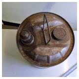 Vintage Mobilube Mobil 5 gal metal oil can