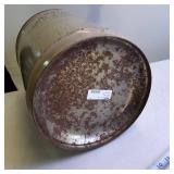 Vintage Mobilube Mobil 5 gal metal oil can