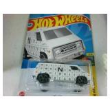 NIB lot of (12) total Hot Wheels in original packaging