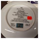 MEGA LOT : Knick Knacks, collector plates and Tableware