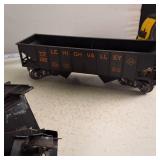 Vintage Railroad Cars WECX New York Central Lehigh Valley and Metal engine (5 total) O Gauge.