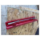 This item is a Snap-on Tools 1/2" drive torque wrench