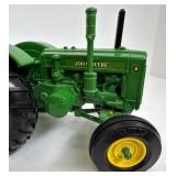 Die-Cast Tractor - John Deere Model D Ertl 1/16 Scale 100th Anniversary