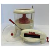 Vintage Toy Washing Machine, Bubble Pipe Toy & Victory Glass Lantern Mixed Lot