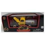Diecast 40s Ford Motor Truck Golden Wheel Pennzoil 1:32 Scale Premier Edition