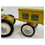 Toy Tractor - Hallmark Kiddie Car Classics 1961 Murray Tractor With Trailer QHG9027