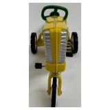 Toy Tractor - Hallmark Kiddie Car Classics 1961 Murray Tractor With Trailer QHG9027
