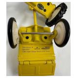 Toy Tractor - Hallmark Kiddie Car Classics 1961 Murray Tractor With Trailer QHG9027