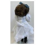 Vintage Porcelain Doll Lawton Collectors Guild Dreaming of Dolly 1999