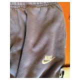 Nike Girls Size Small Hooded Sweatshirt & Girls Nike Sweatpants Size Medium *S