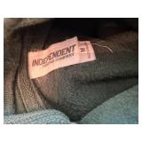 3 Girls Hooded Sweatshirts - Carhartt, Made for More and Pink Colored *S